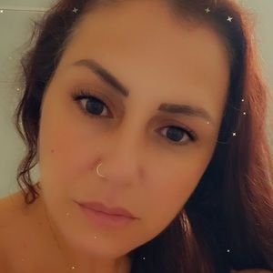 Meet your Posher, Ana